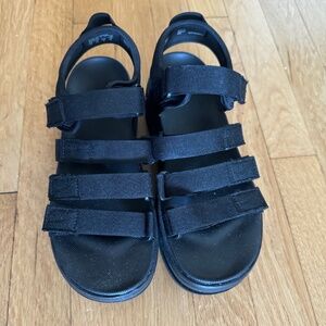 Nike Icon Classic 6M Women's black platform sandals - current season
